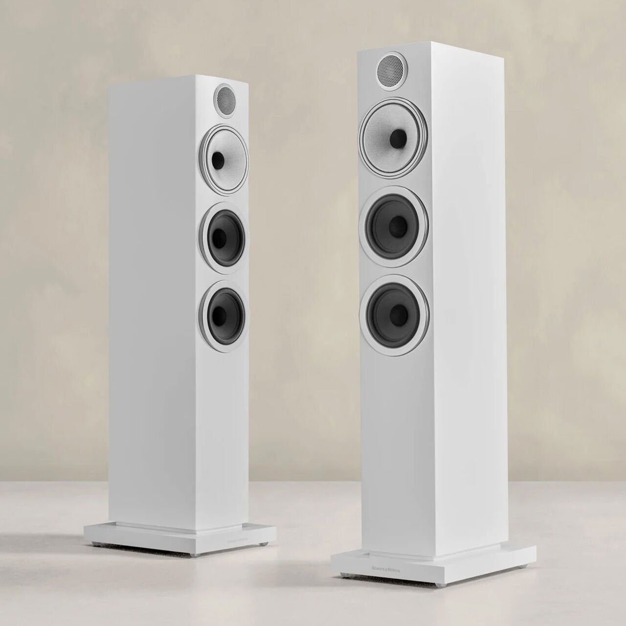 Bowers & Wilkins 704 S3 Floor Standing Loudspeakers, Pair